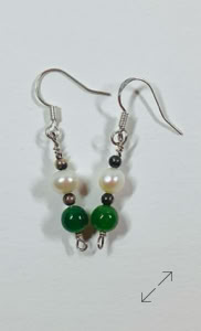 925 zilver, oorbellen, earrings, 2 smaragd, 2 zoetwater parels, Danarts